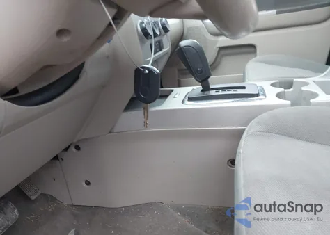 2010 Ford Escape Xlt from USA, damaged, VIN 1FMCU9DG5AKA87019